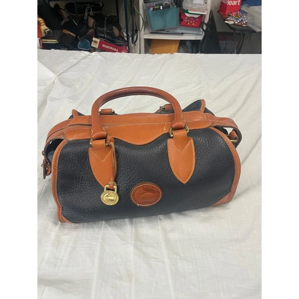 Dooney Bourke Black Barrel Speedy Satchel Doctor Bag All Weather Leather Vintage